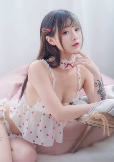 欧美精彩片段吻戏_HD全集免费观看