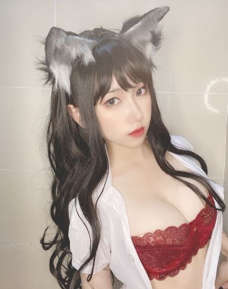 精品三区自拍视频二区_720完整在线观看