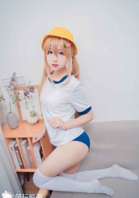 扒开女人内裤猛进猛出免费视频_720日本电影免费