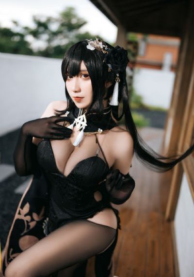 女同学内裤下粉粉嫩嫩的_4K高清完整版